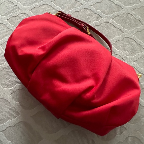 ❤️SOLD❤️ Authentic Prada Wristlet in Red - Picture 2 of 9